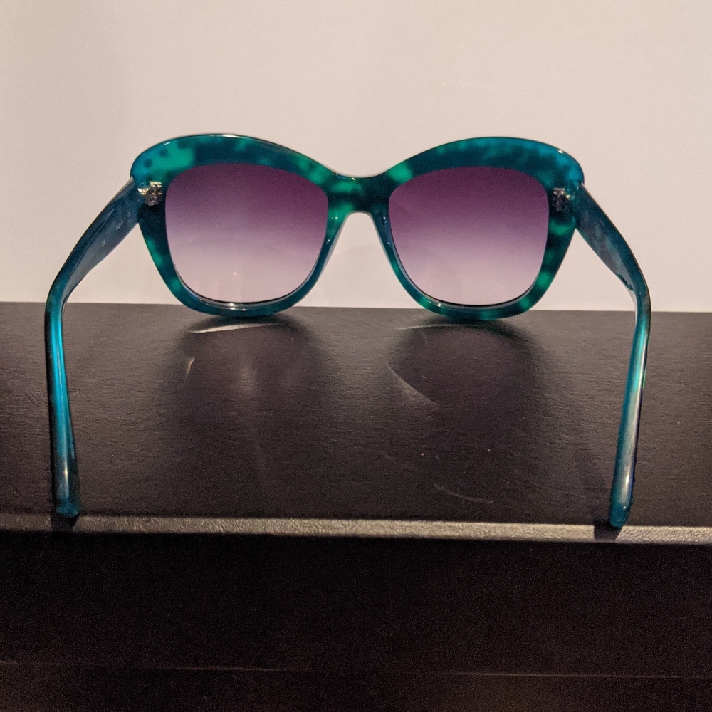 Oscar de la Renta sunglasses - Picture 6 of 14
